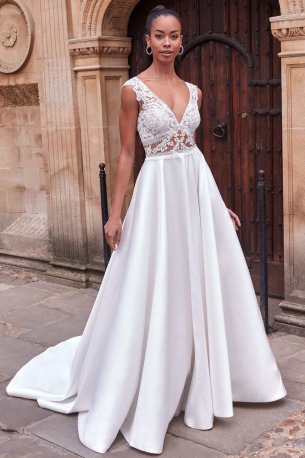 Adore by Justin Alexander Rowena 11192
